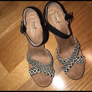 TOMS Wedges *NEW with tags*